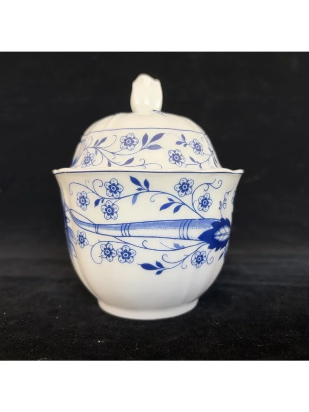 Vintage Retsch Blue Onion Sugar Bowl w Lid Blue White Porcelain Germany 4.75in